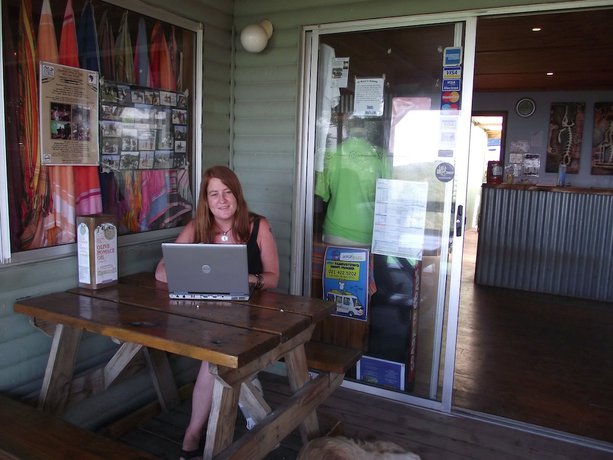 Imagen de los interiores del Hotel Buccaneers Backpackers. Foto 18