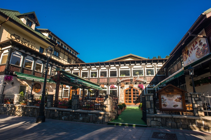 Imagen general del Hotel Bucegi. Foto 3