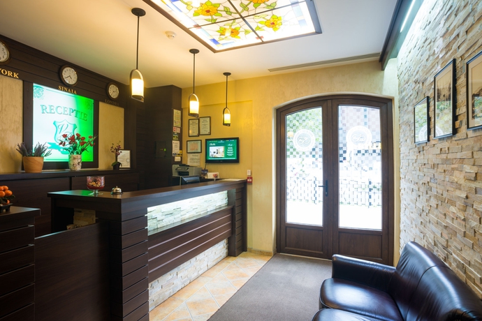 Imagen de los interiores del Hotel Bucegi. Foto 15