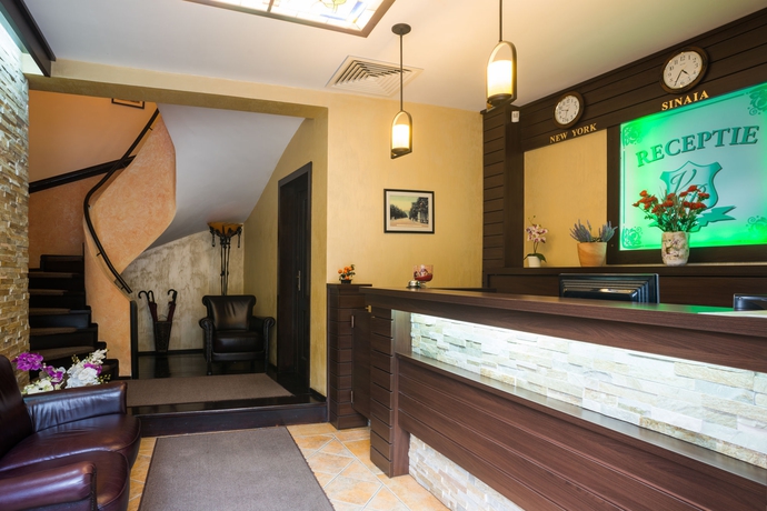 Imagen de los interiores del Hotel Bucegi. Foto 16