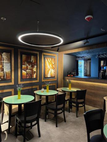 Imagen del bar/restaurante del Hotel Bucharest Unirii Square - Handritten Collection. Foto 2