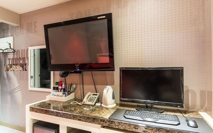 Imagen de la habitación del Hotel Bucheon Alps. Foto 19