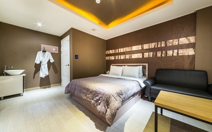 Imagen de la habitación del Hotel Bucheon Alps. Foto 30