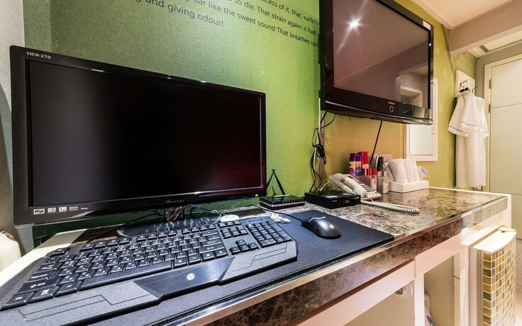 Imagen de la habitación del Hotel Bucheon Alps. Foto 39