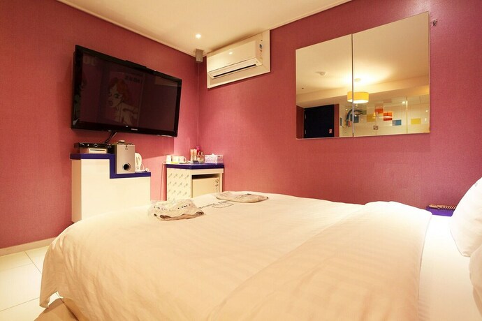 Imagen de la habitación del Hotel Bucheon Cacao. Foto 32