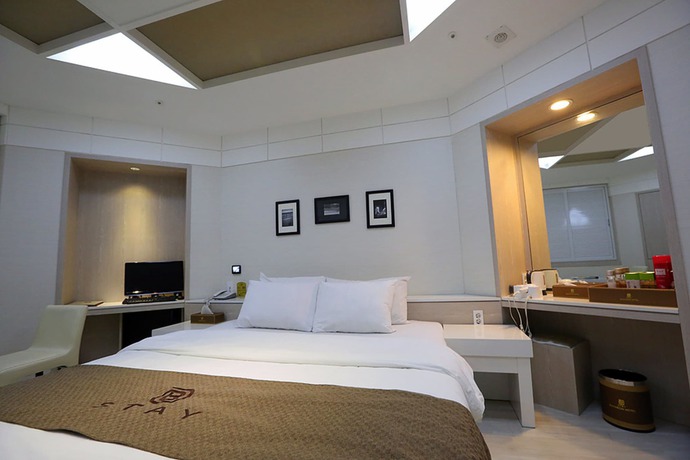 Imagen de la habitación del Hotel Bucheon. Foto 7