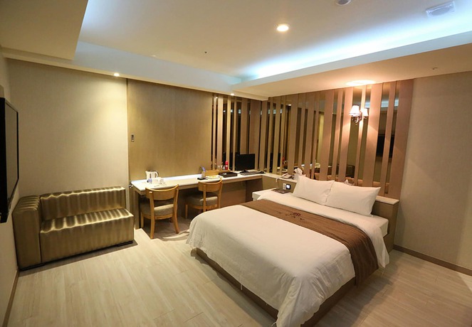 Imagen de los interiores del Hotel Bucheon. Foto 19