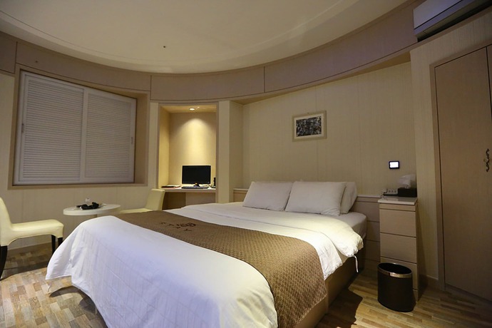 Imagen de la habitación del Hotel Bucheon. Foto 16