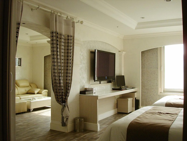 Imagen del bar/restaurante del Hotel Bucheon. Foto 5