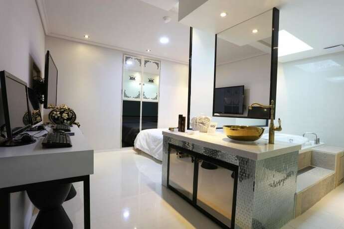 Imagen general del Hotel Bucheon I. Foto 8