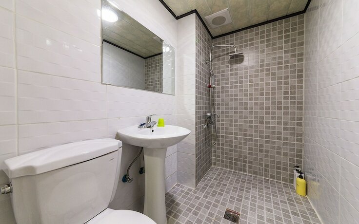 Imagen general del Hotel Bucheon Java. Foto 2