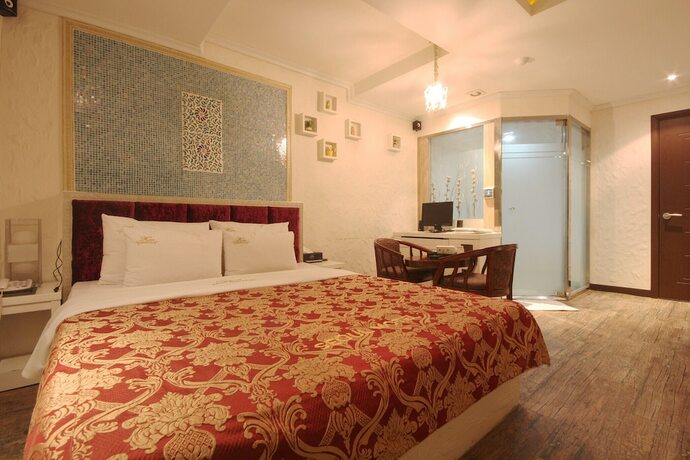 Imagen de la habitación del Hotel Bucheon Kara. Foto 15