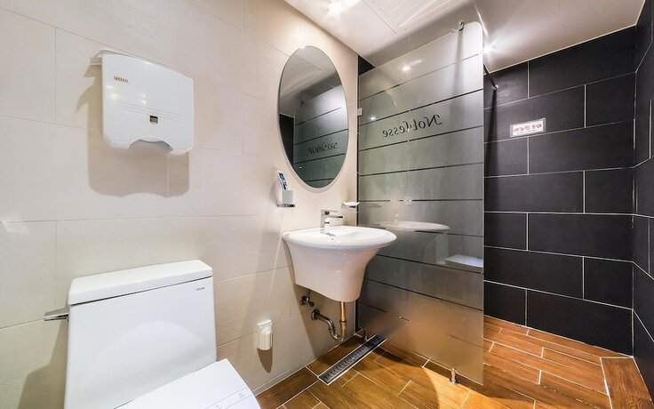 Imagen de la habitación del Hotel Bucheon Noblesse. Foto 36