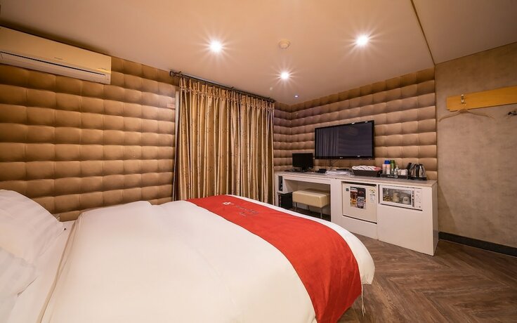 Imagen general del Hotel Bucheon R. Foto 10