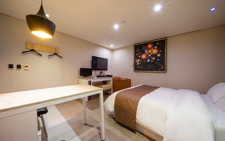 Imagen de la habitación del Hotel Bucheon R. Foto 16