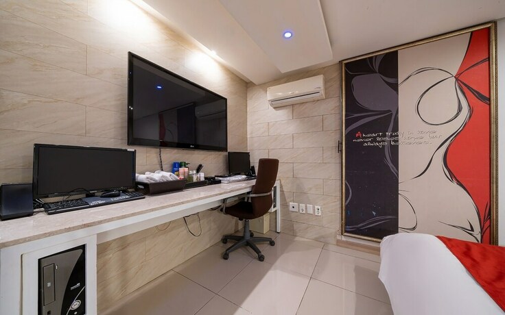 Imagen de la habitación del Hotel Bucheon R. Foto 20