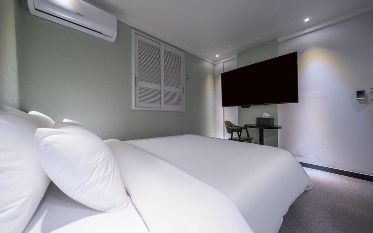 Imagen de la habitación del Hotel Bucheon Renee. Foto 1