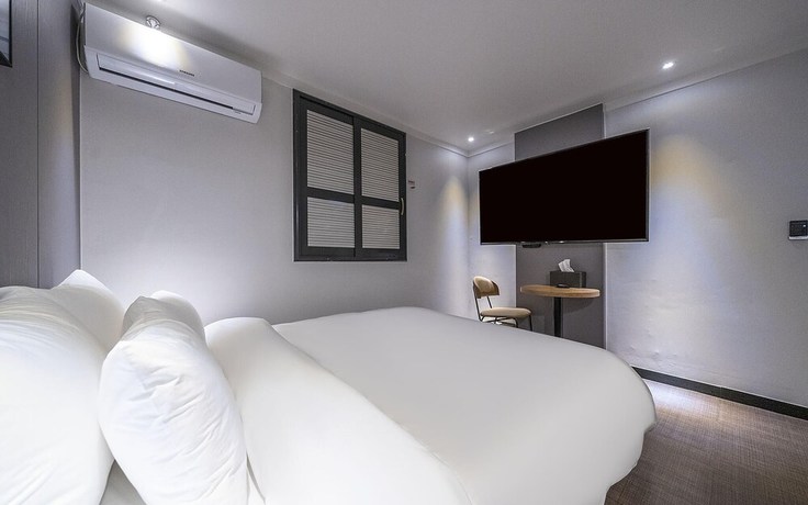 Imagen de la habitación del Hotel Bucheon Renee. Foto 12