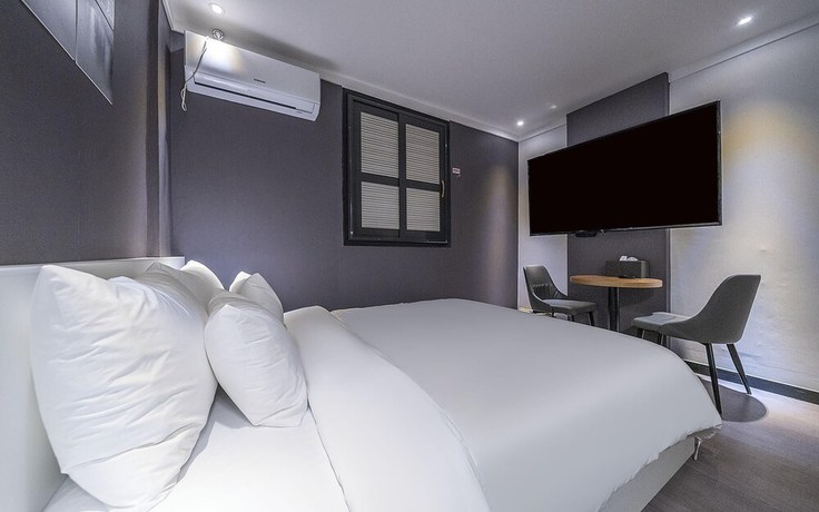 Imagen de la habitación del Hotel Bucheon Renee. Foto 19