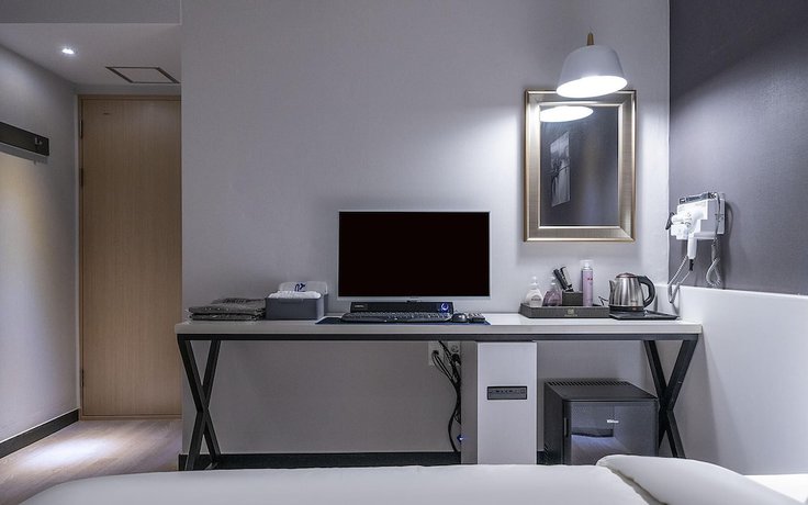 Imagen de la habitación del Hotel Bucheon Renee. Foto 20