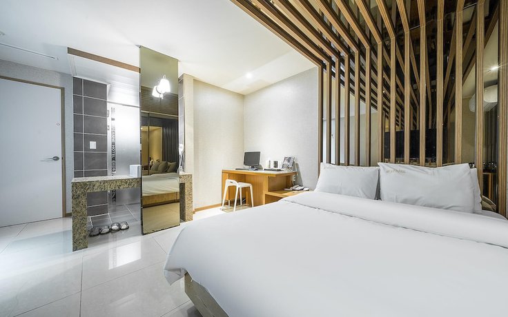 Imagen de la habitación del Hotel Bucheon Rosanne. Foto 6