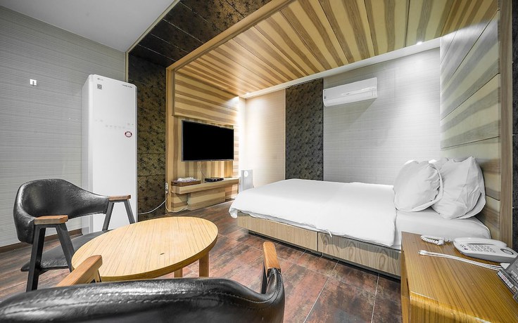 Imagen de la habitación del Hotel Bucheon Rosanne. Foto 15