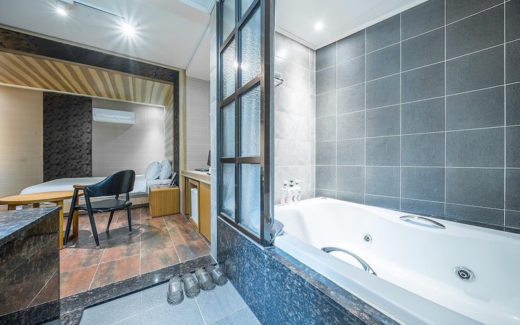 Imagen de la habitación del Hotel Bucheon Rosanne. Foto 16