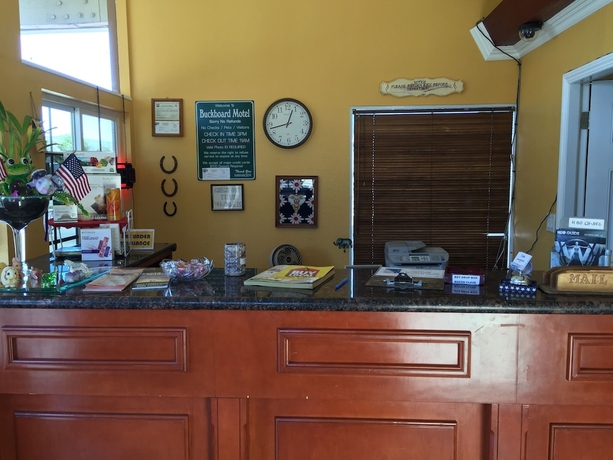 Imagen de los interiores del Hotel Buckboard Motel. Foto 19