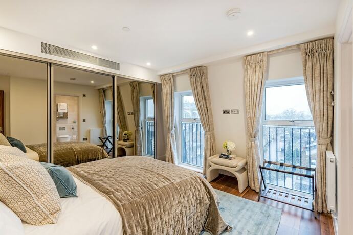 Imagen de la habitación del Hotel Buckingham and Lloyds. Foto 13