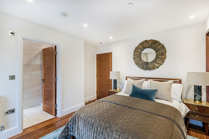Imagen de la habitación del Hotel Buckingham and Lloyds. Foto 17