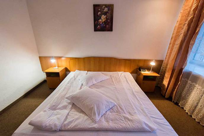 Imagen de la habitación del Hotel Bucovina. Foto 7