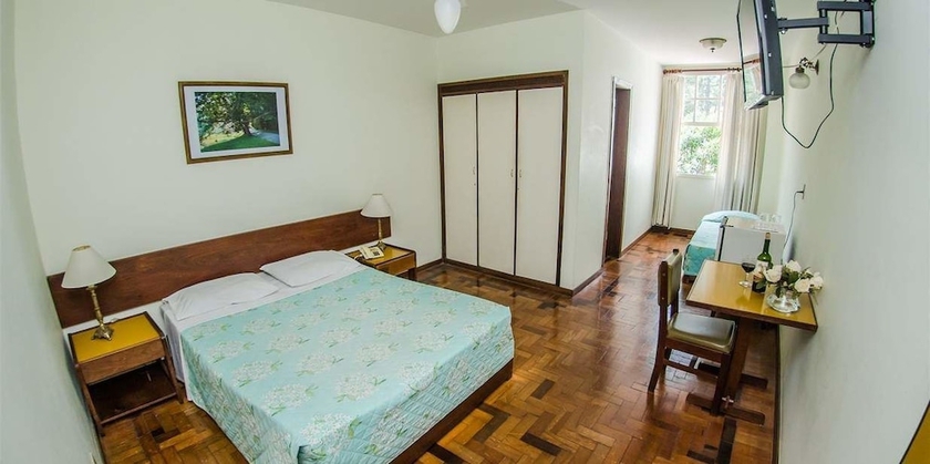 Imagen de la habitación del Hotel Bucsky. Foto 8