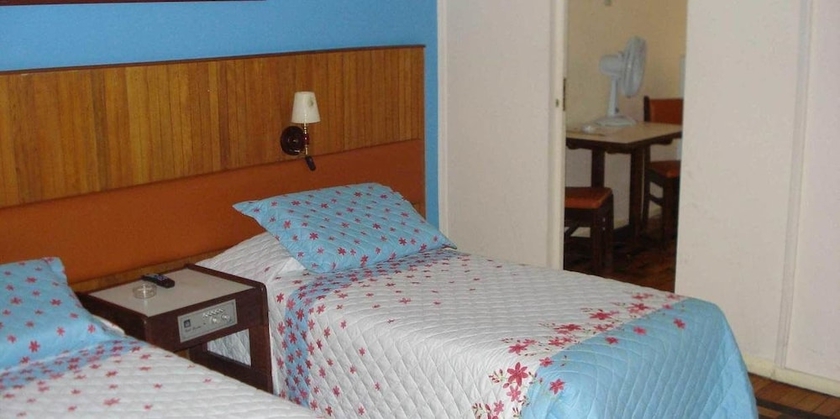 Imagen de la habitación del Hotel Bucsky. Foto 9