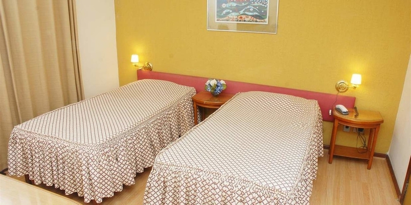 Imagen de la habitación del Hotel Bucsky. Foto 11