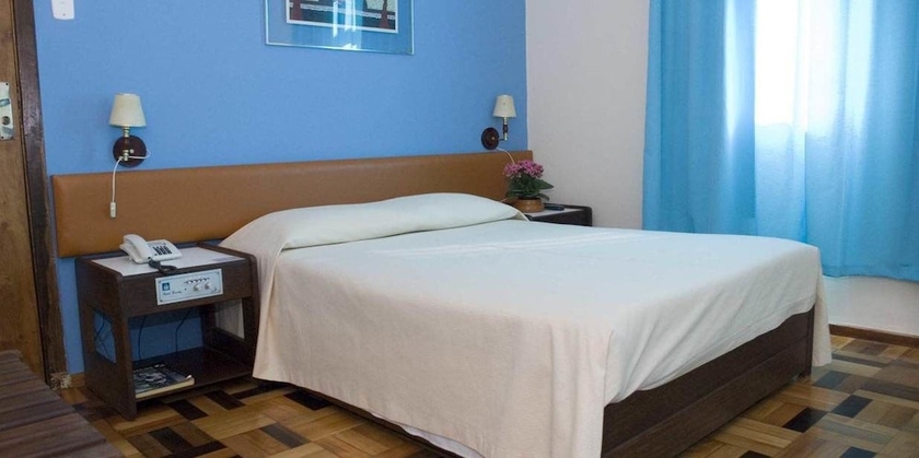 Imagen de la habitación del Hotel Bucsky. Foto 13