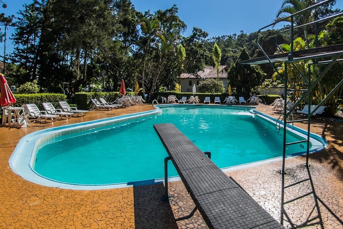 Imagen de la piscina del Hotel Bucsky. Foto 19
