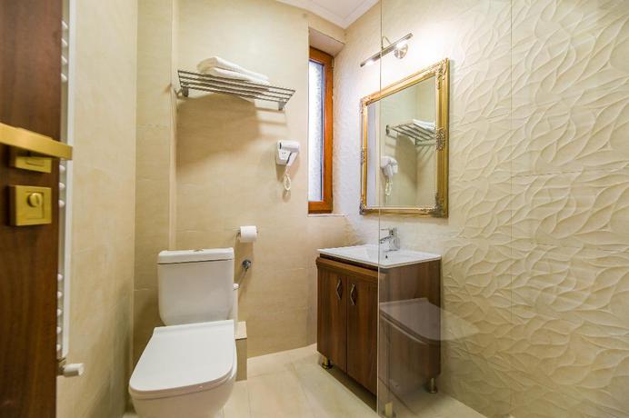 Imagen de la habitación del Hotel Bucur 9. Foto 2