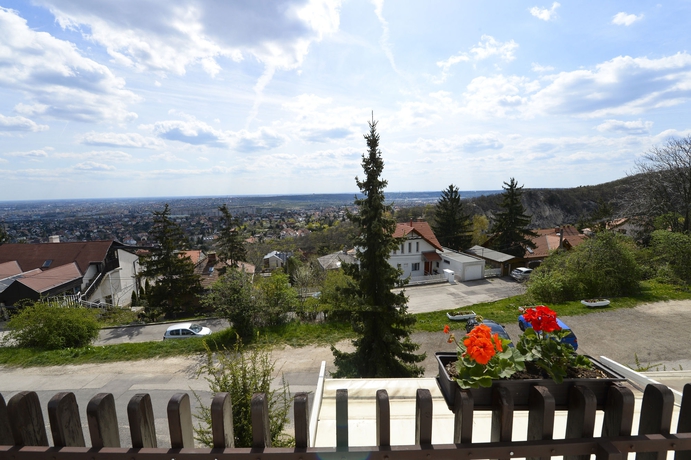 Imagen de la habitación del Hotel Budai Hotel. Foto 6