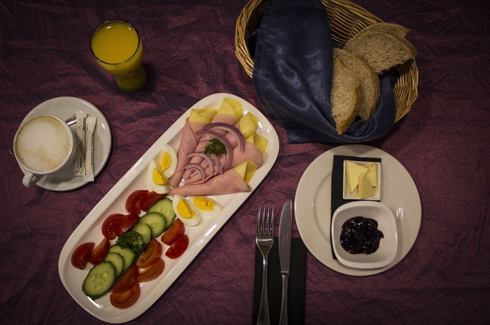 Imagen del bar/restaurante del Hotel Budapest City Central. Foto 6