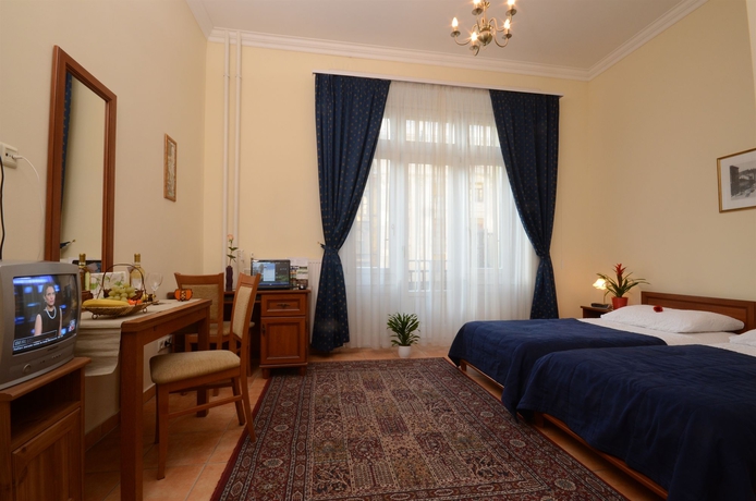 Imagen de la habitación del Hotel Budapest City Central. Foto 14