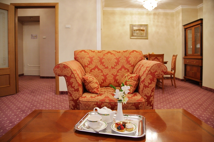 Imagen de la habitación del Hotel Budapest, Moscú. Foto 13