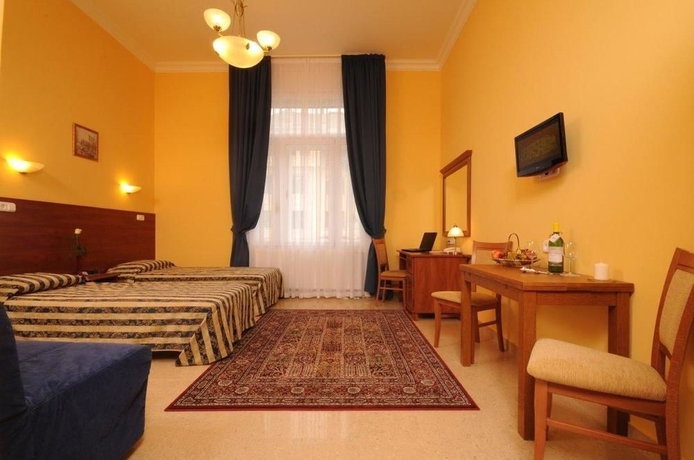 Imagen de la habitación del Hotel Budapest Panorama Central. Foto 4