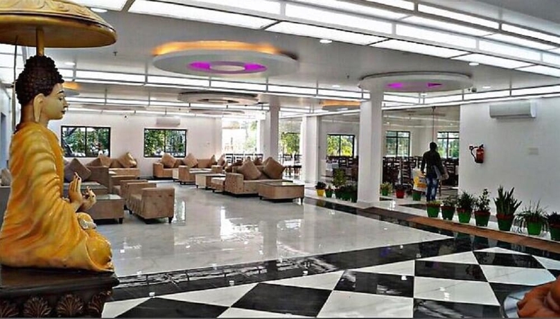 Imagen de los interiores del Hotel Buddha Bhoomi Multiplex ands Private Limited. Foto 13