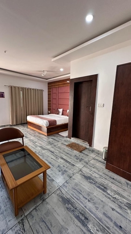Imagen de la habitación del Hotel Buddha Bhoomi Multiplex ands Private Limited. Foto 11