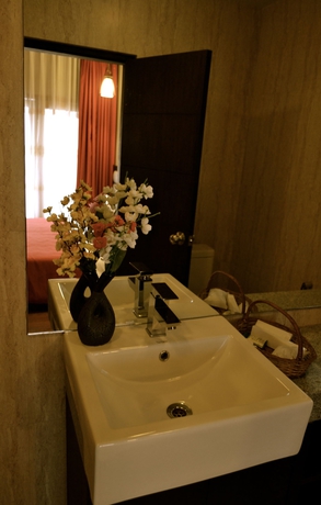 Imagen de la habitación del Hotel Buddha. Foto 11