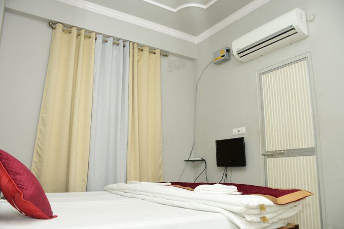 Imagen de la habitación del Hotel Buddha International. Foto 8