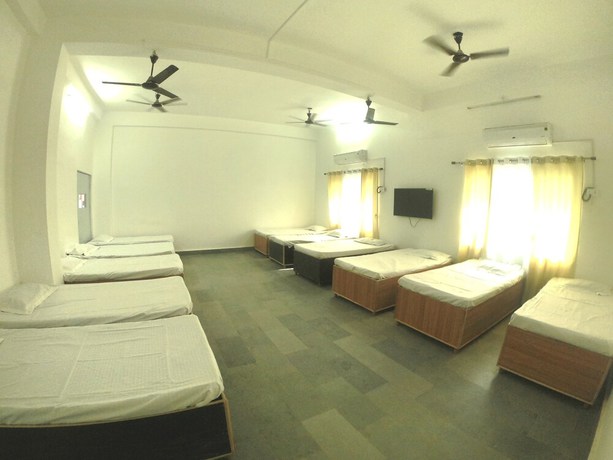 Imagen de la habitación del Hotel Buddha Park. Foto 8