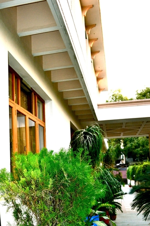 Imagen de los exteriores del Hotel Buddha, Varanasi. Foto 16