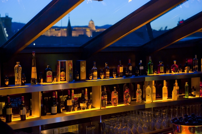 Imagen del bar/restaurante del Hotel Buddha-Bar Hotel Budapest Klotild Palace. Foto 5