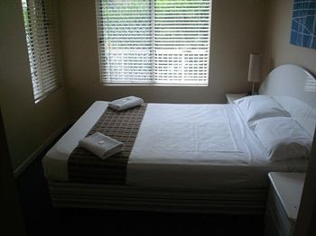 Imagen de la habitación del Hotel Budds Beach Apartments. Foto 6